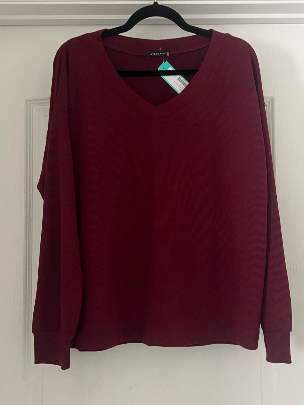 Staccato Kristin V Neck Knit Top - L